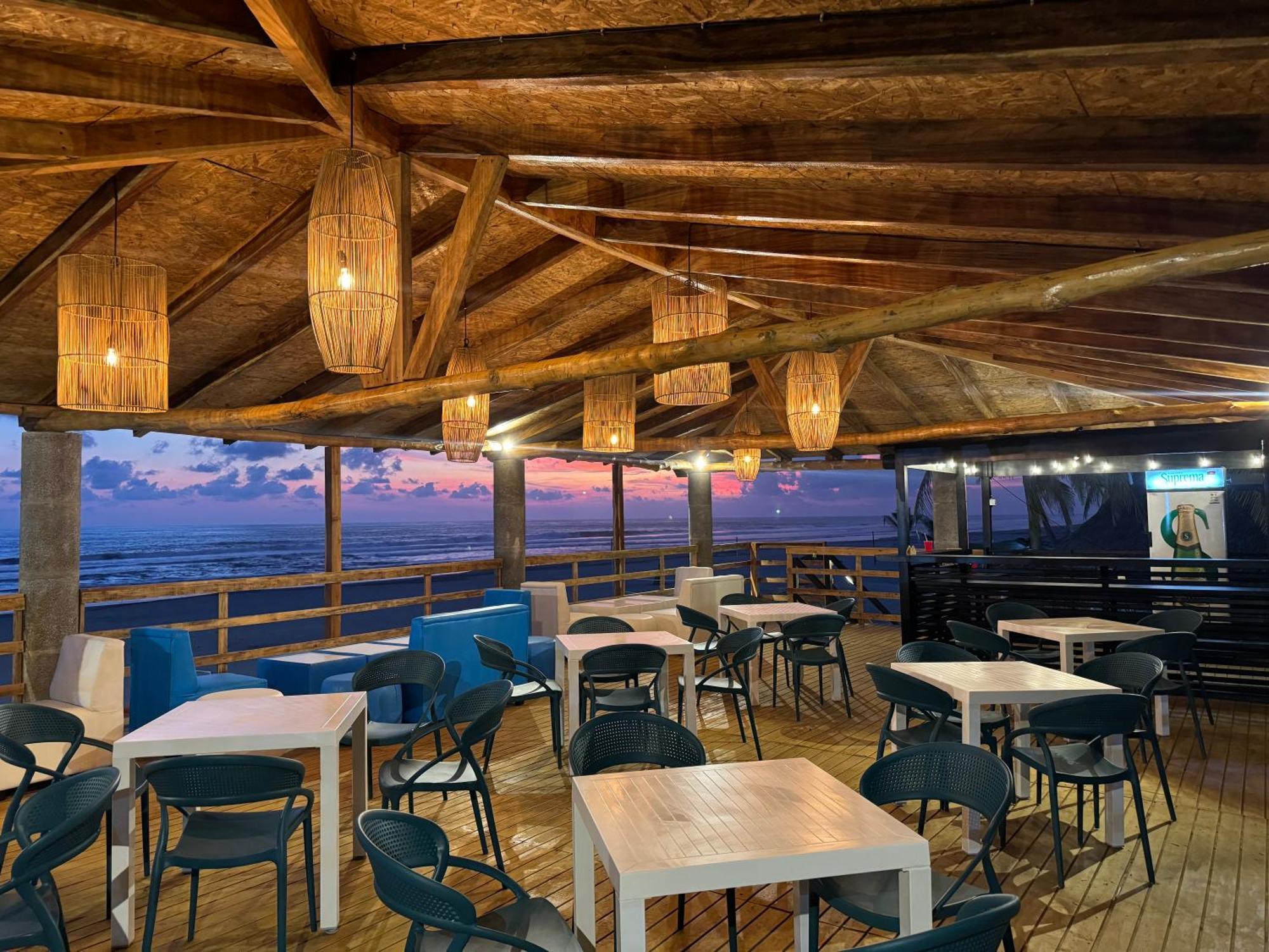 Hotel Tesoro Beach San Luis La Herradura 外观 照片