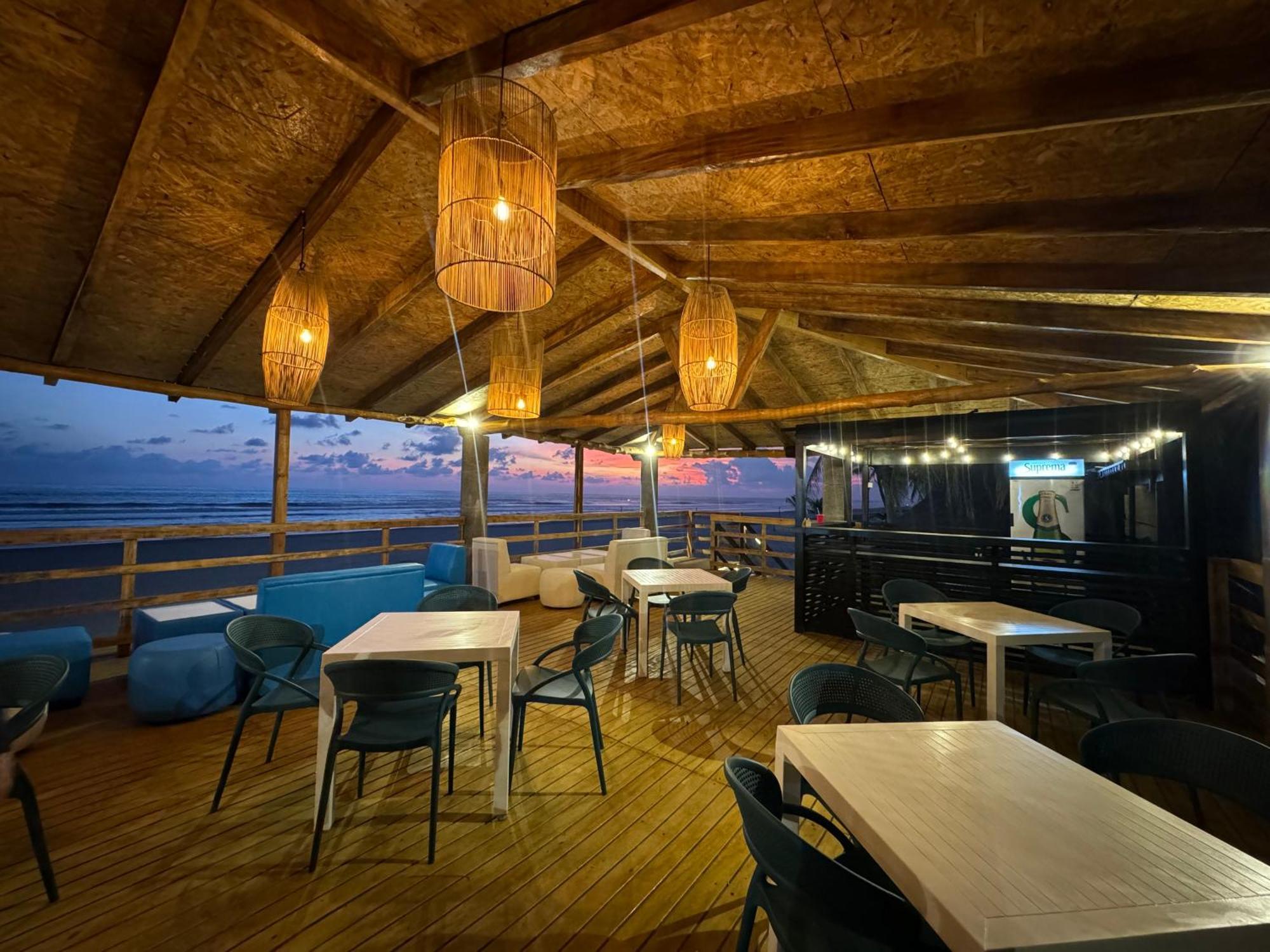 Hotel Tesoro Beach San Luis La Herradura 外观 照片