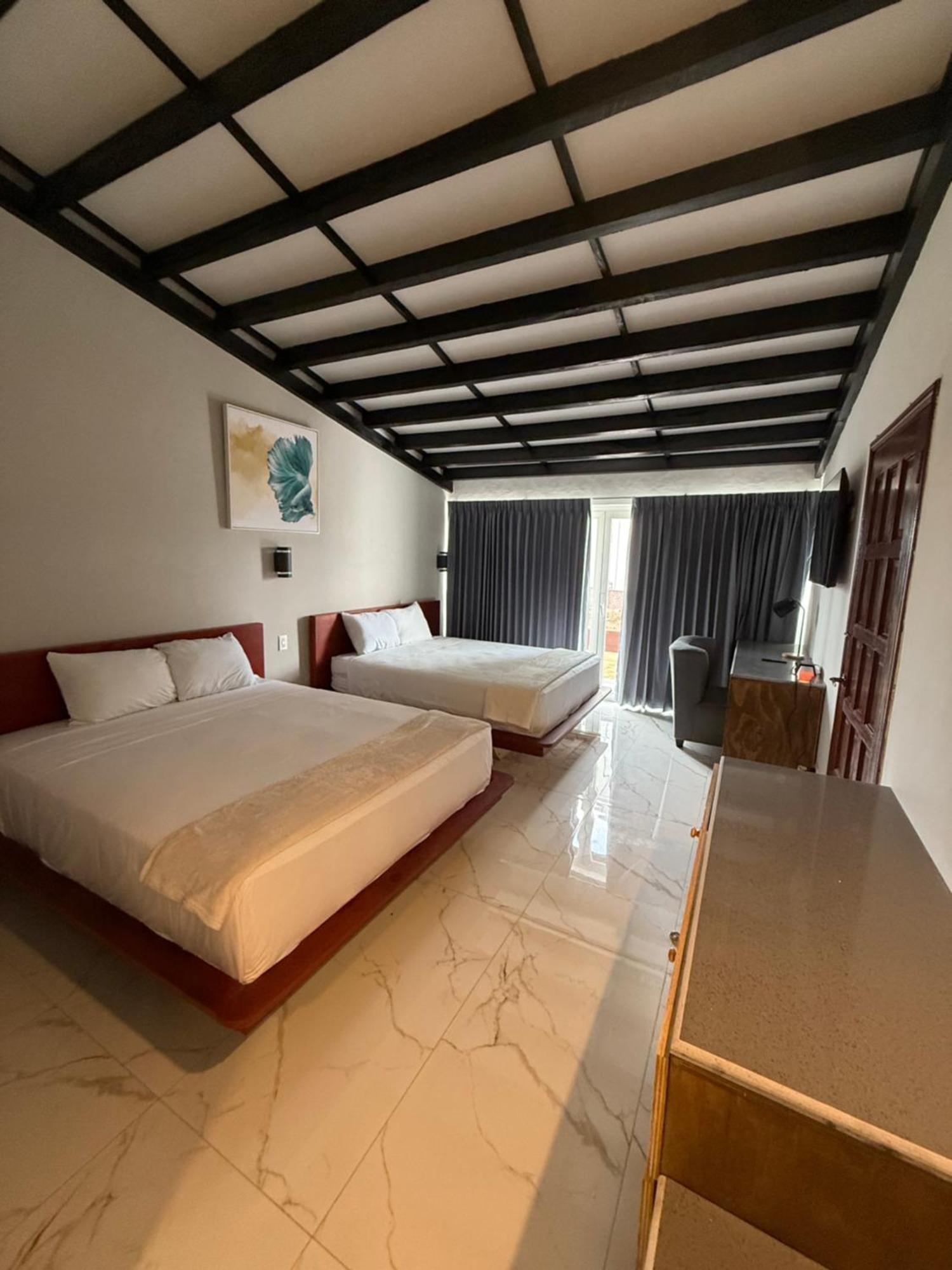 Hotel Tesoro Beach San Luis La Herradura 外观 照片