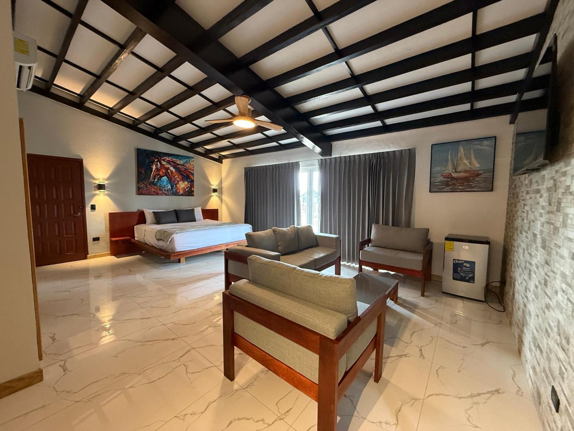 Hotel Tesoro Beach San Luis La Herradura 外观 照片